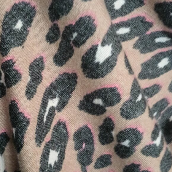 Sew in Love Animal Print Top L Long Sleeves V Neck Tunic Stretch - Picture 4 of 7